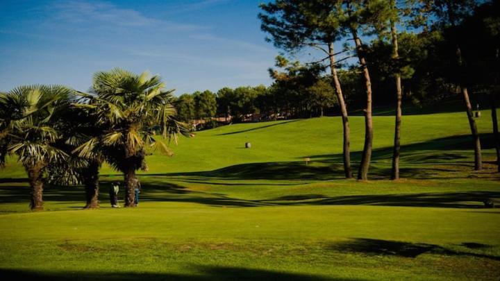 Maison Sur Golf Avec Piscine Chauffee A Ocean Lacanau